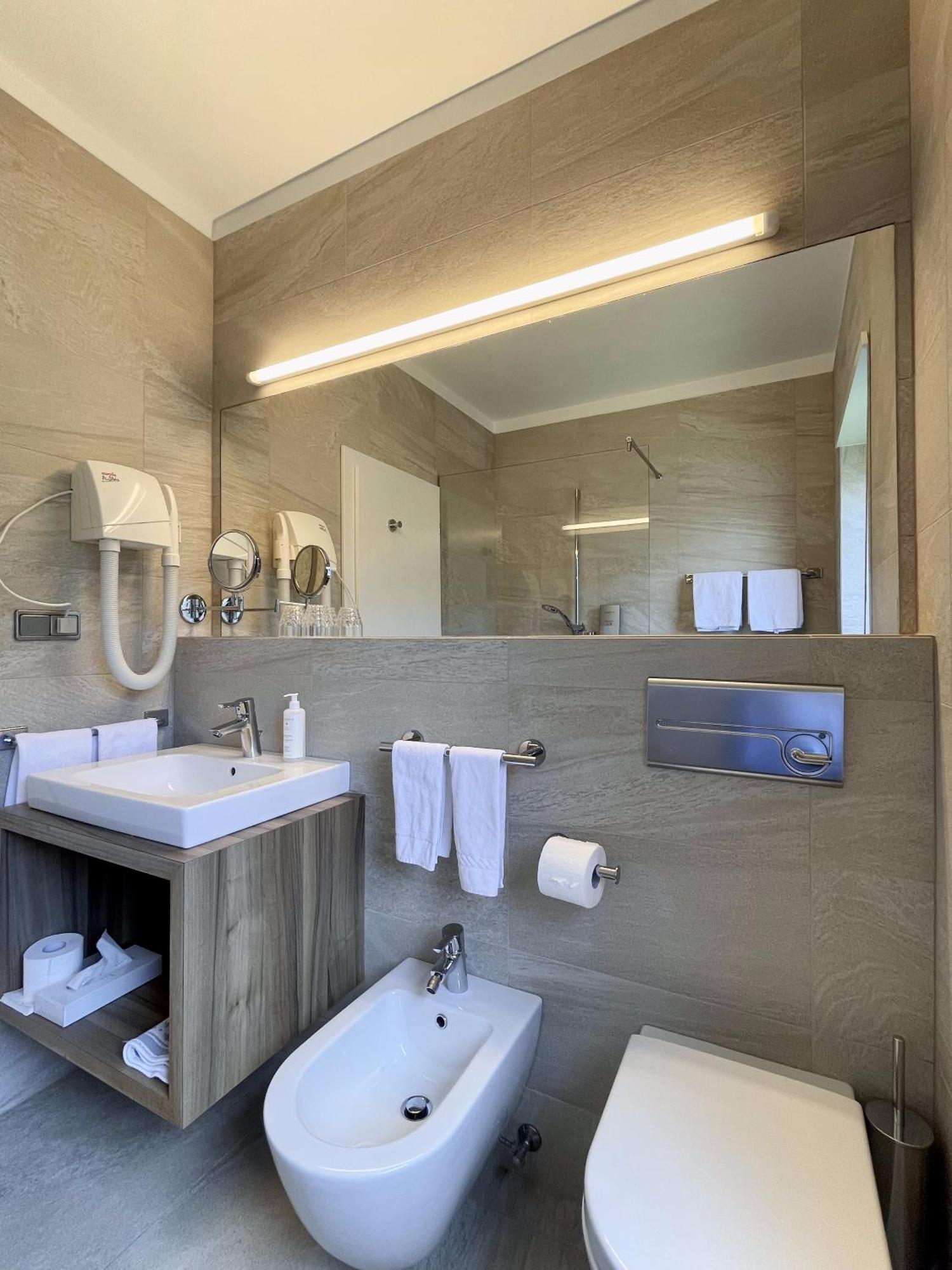 Hotel Am Wolfgrubenersee Oberbozen Exteriör bild