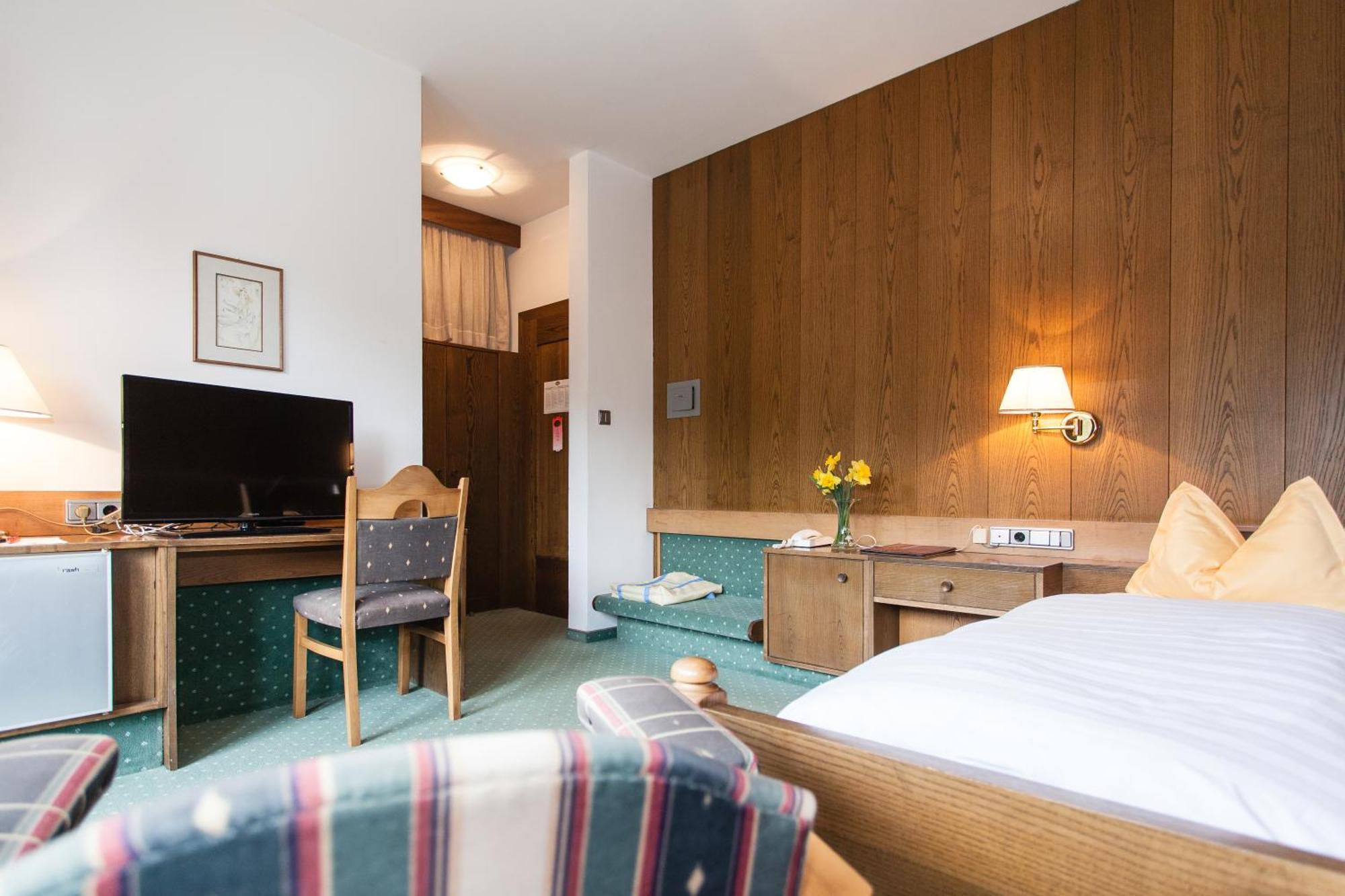Hotel Am Wolfgrubenersee Oberbozen Rum bild